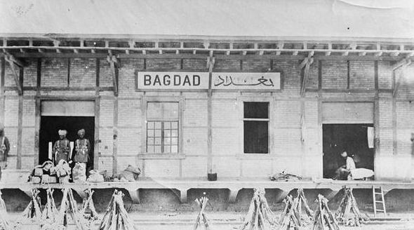 هنود في محطة القطار 1917